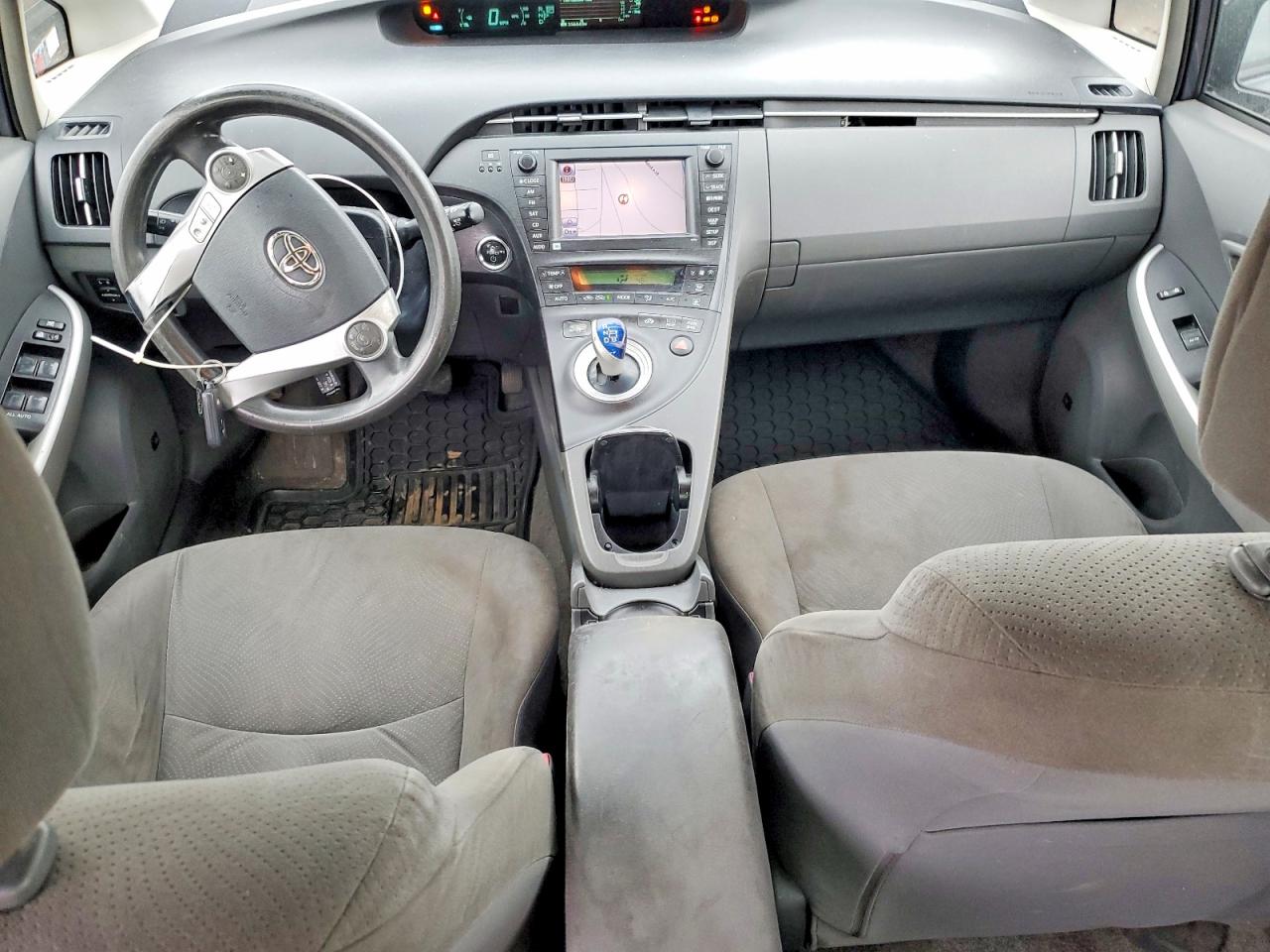 2011 TOYOTA PRIUS THREE photo 15