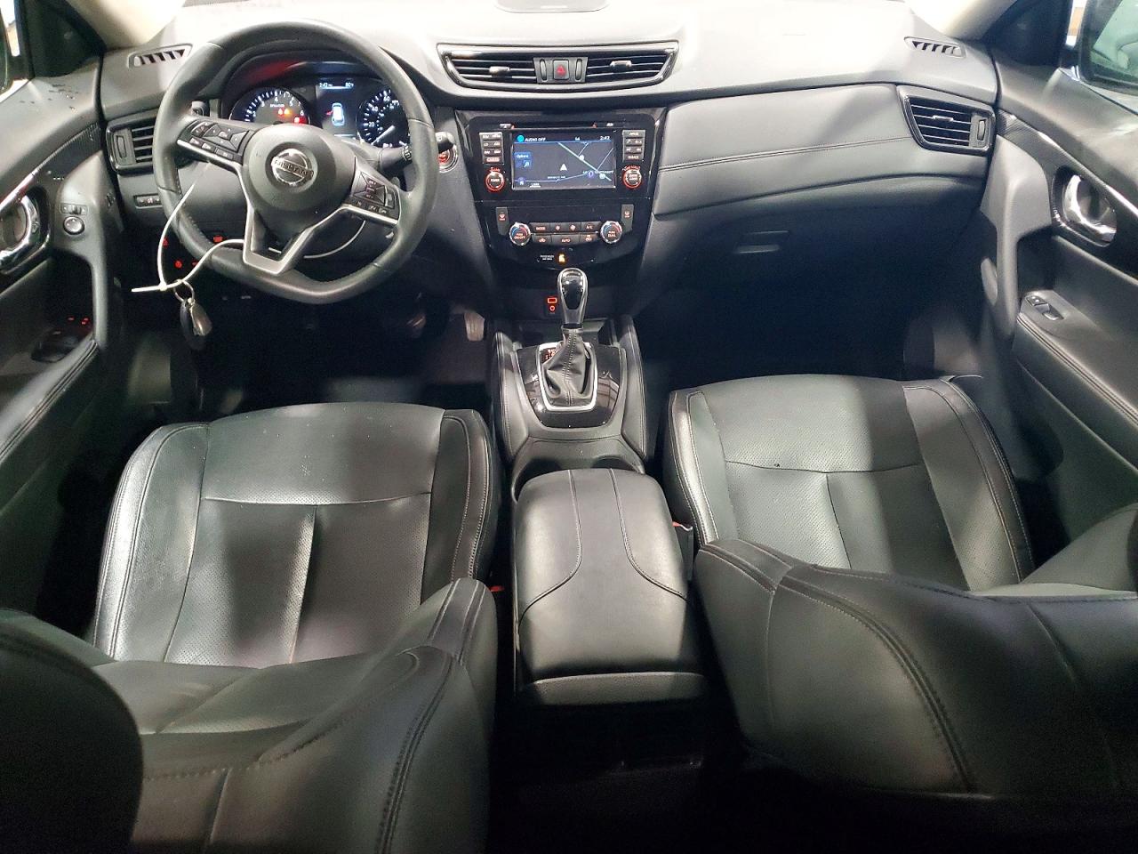 2017 NISSAN ROGUE SL photo 8