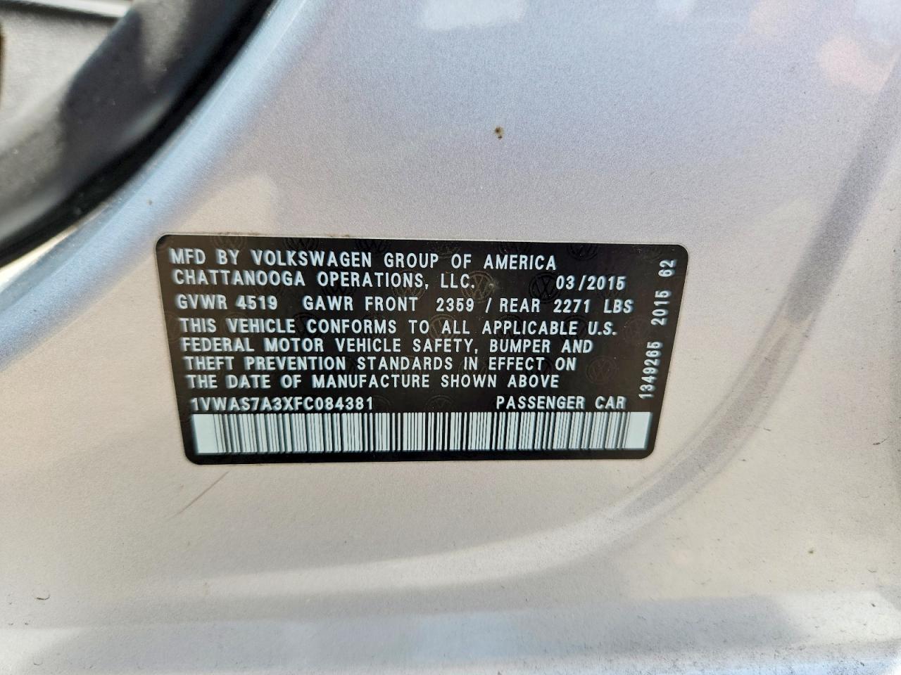 2015 VOLKSWAGEN PASSAT S photo 37