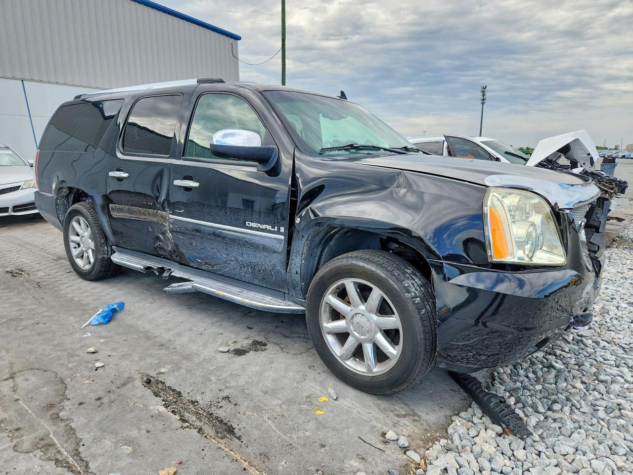 2007 GMC YUKON XL DENALI photo 4