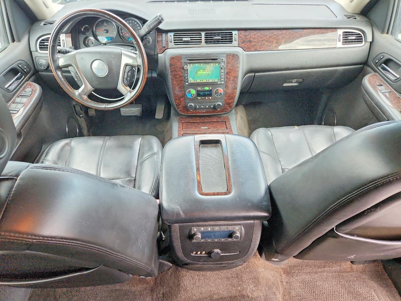 2007 GMC YUKON XL DENALI photo 8