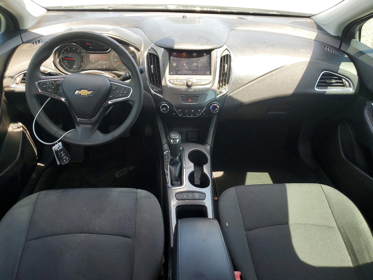 2019 CHEVROLET CRUZE LT photo 22