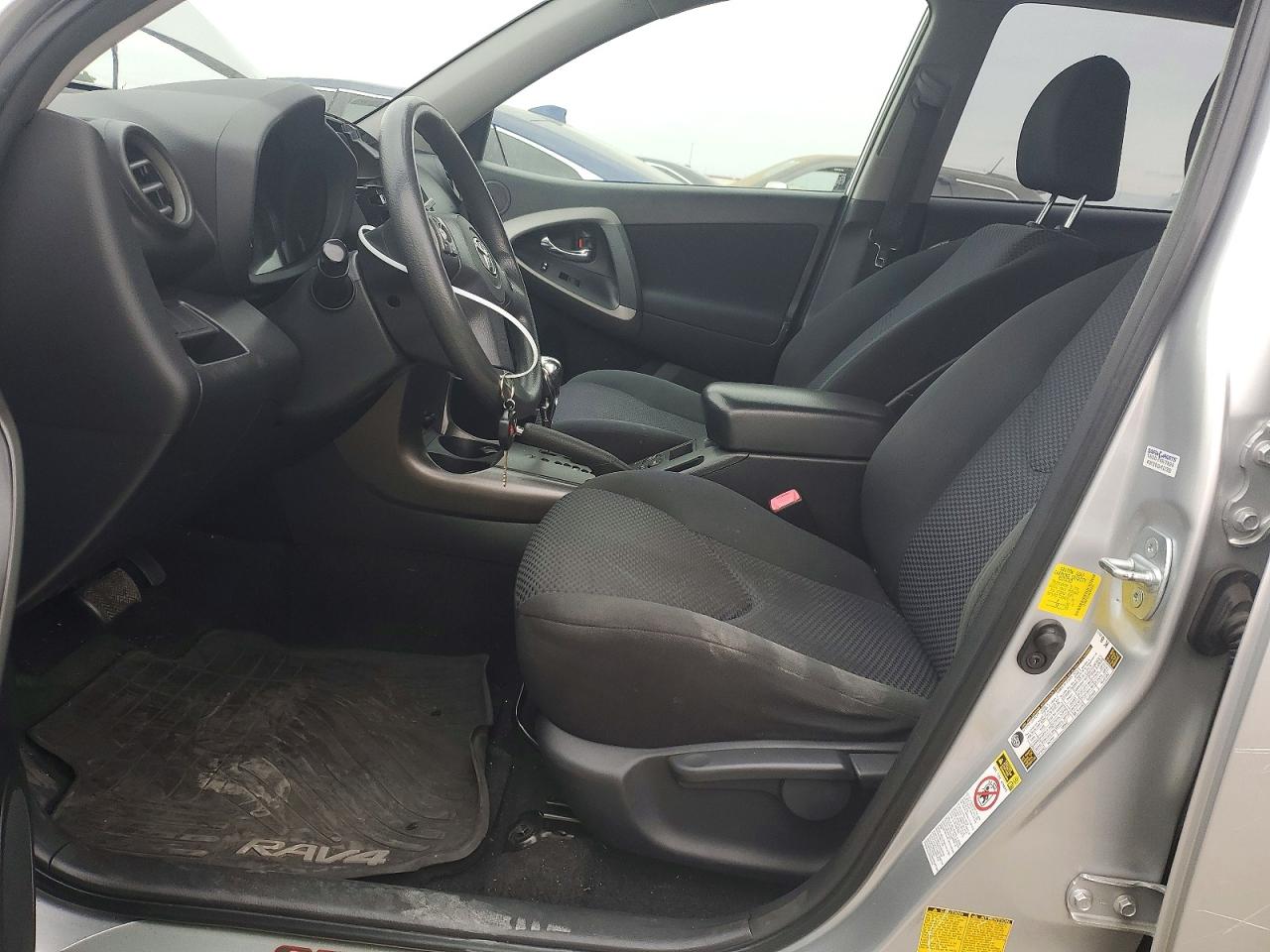 2011 TOYOTA RAV4 SPORT photo 13