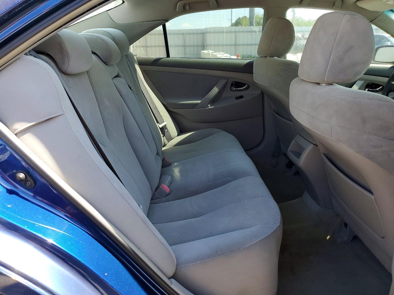 2009 TOYOTA CAMRY LE photo 37