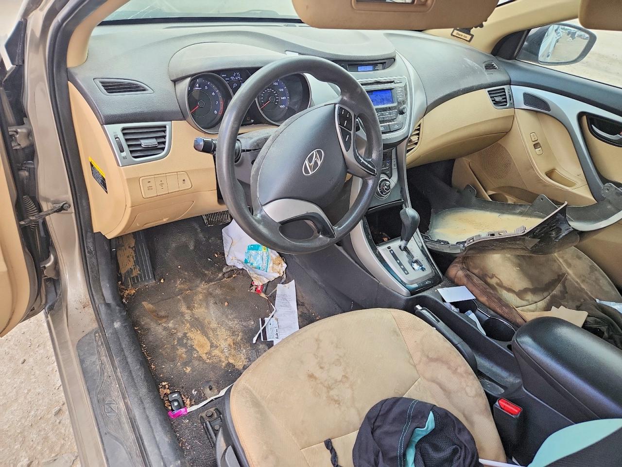2013 HYUNDAI ELANTRA GLS photo 15