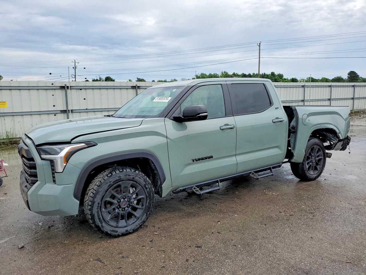 2024 TOYOTA TUNDRA