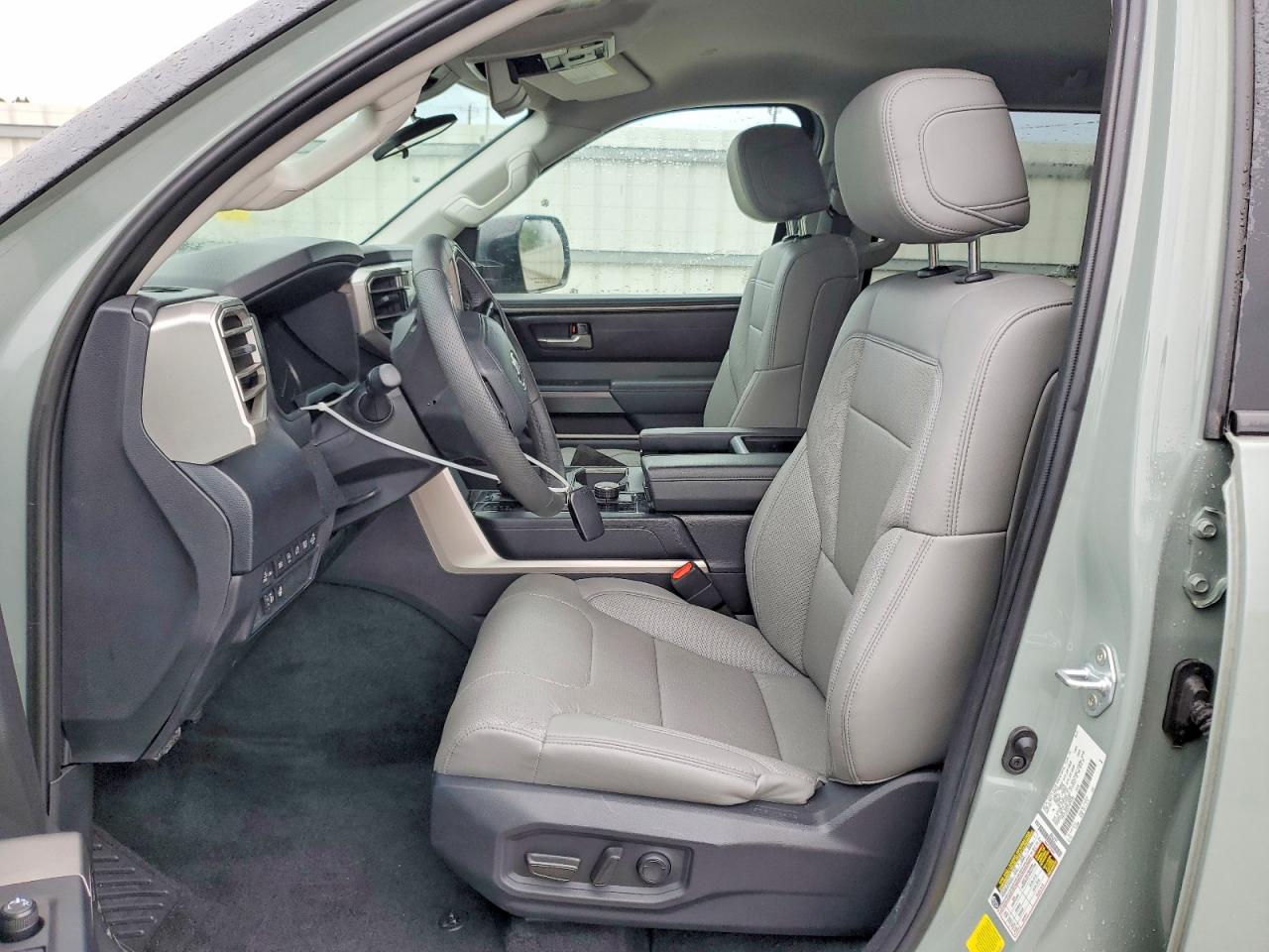 2024 TOYOTA TUNDRA SR5 photo 13