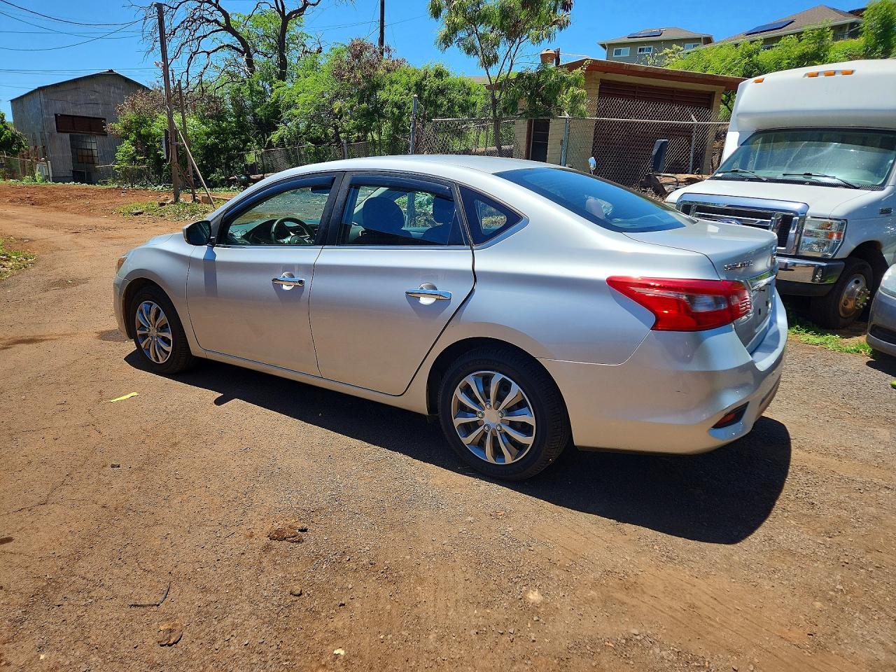 2018 NISSAN SENTRA S photo 3