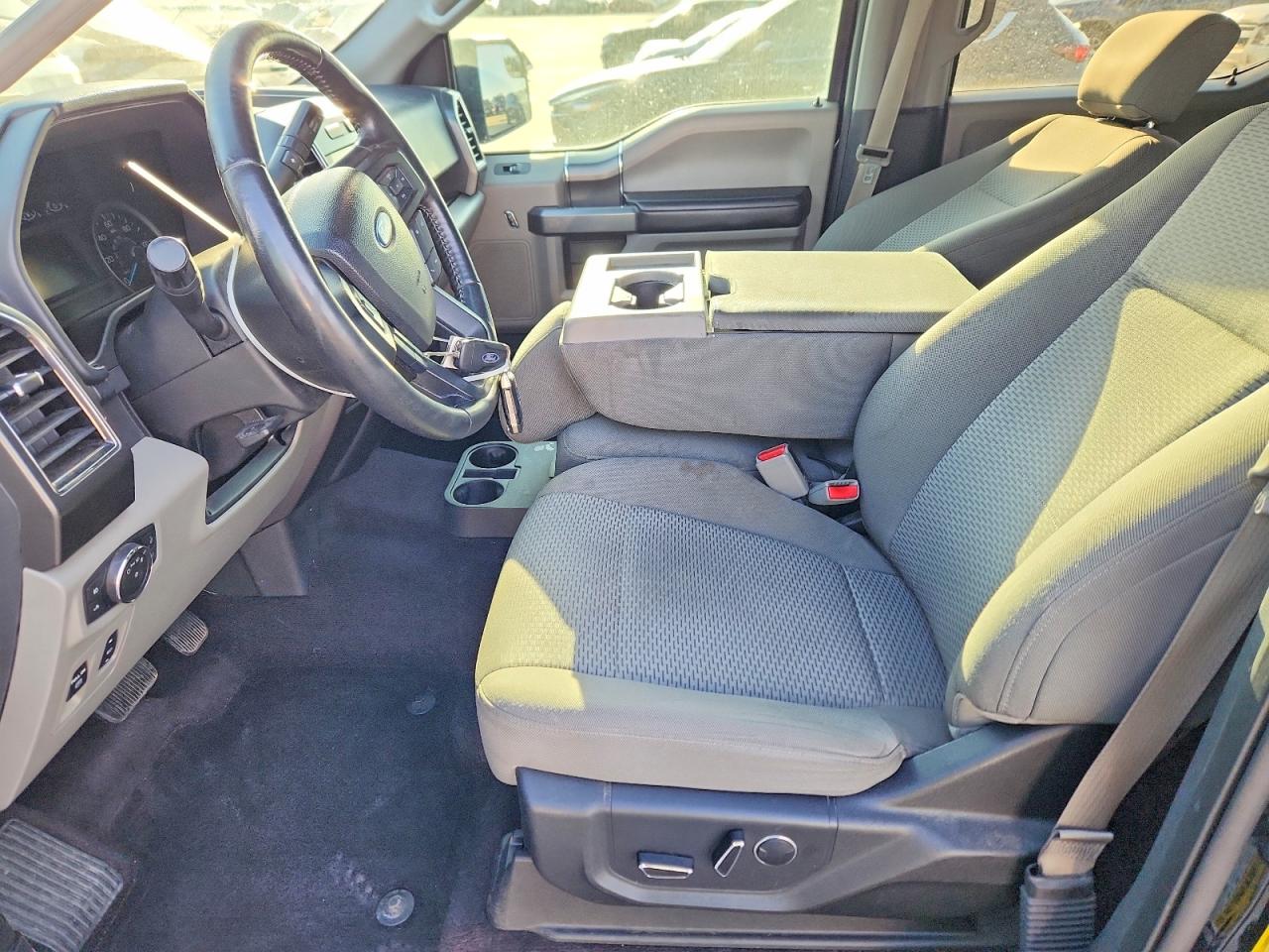 2017 FORD F150 SUPERCREW photo 19