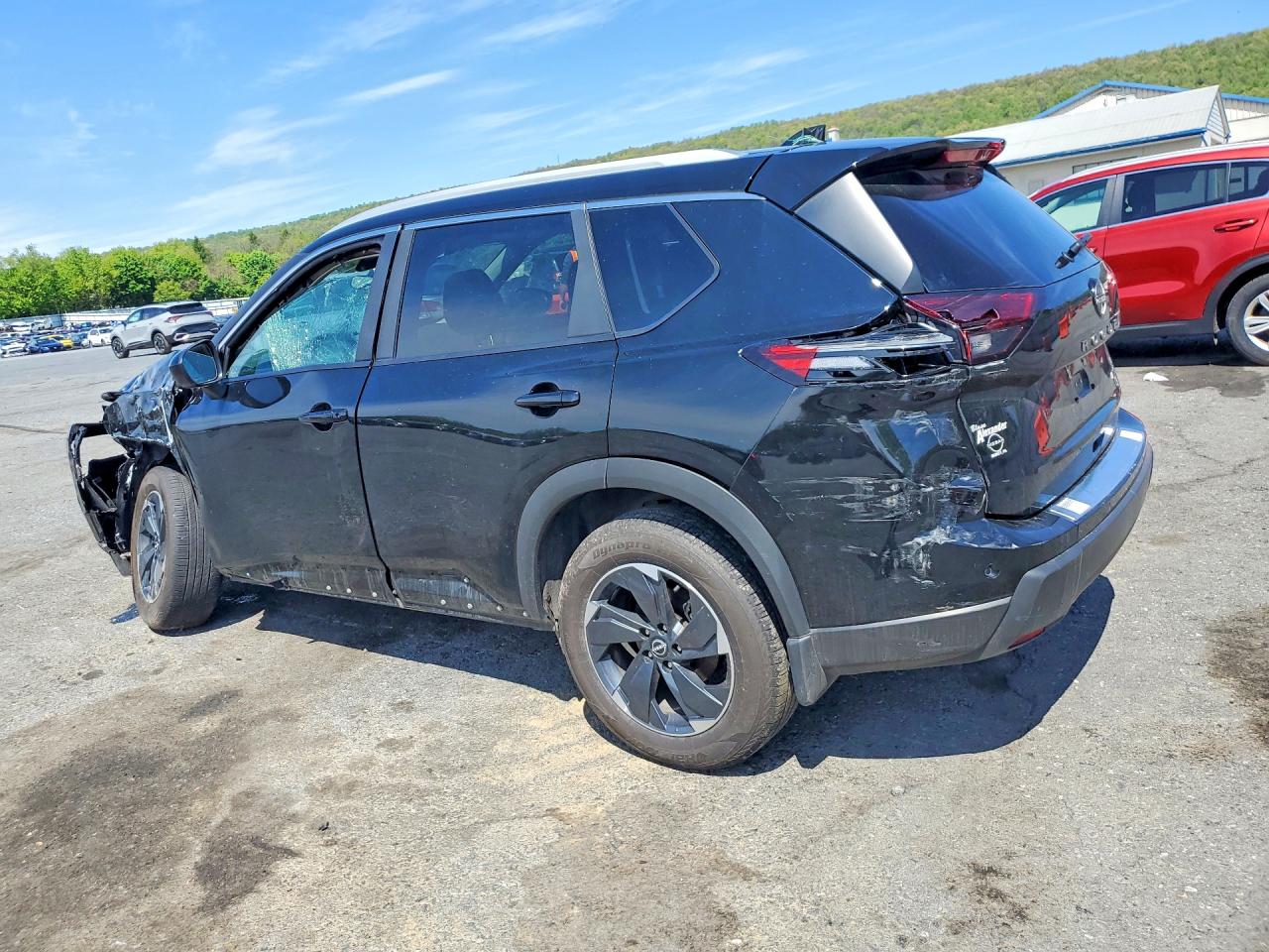 2025 NISSAN ROGUE SV photo 4