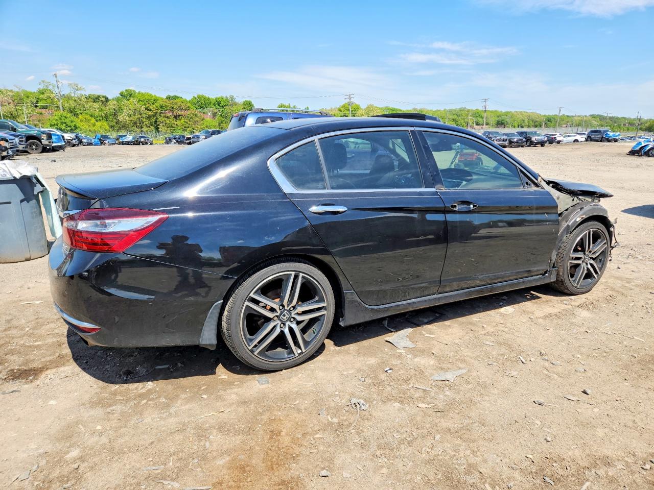 2016 HONDA ACCORD TOURING photo 3