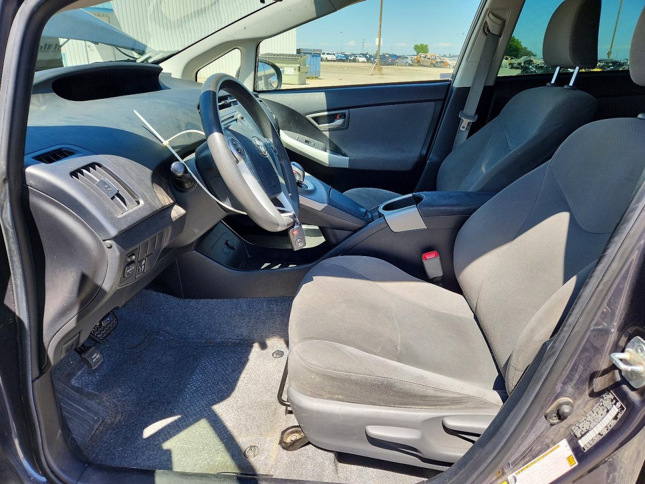 2013 TOYOTA PRIUS TWO photo 19