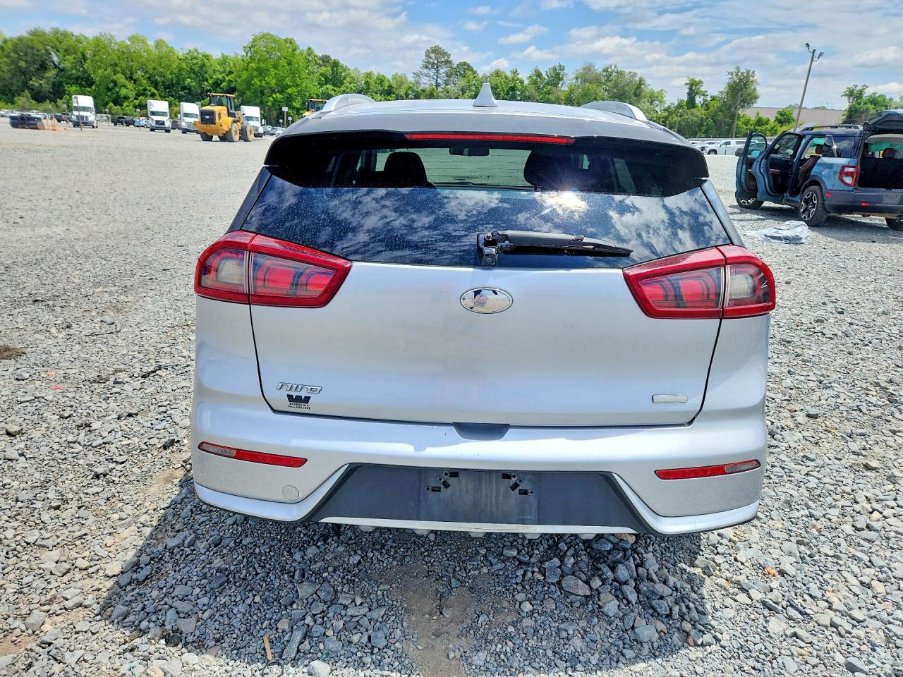 2019 KIA NIRO LX photo 6