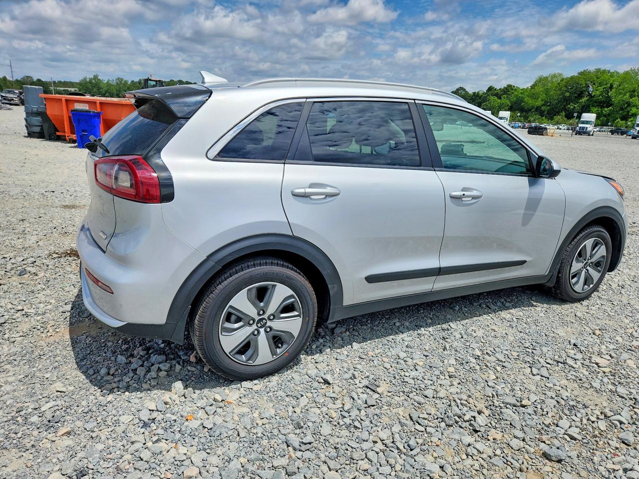 2019 KIA NIRO LX photo 3