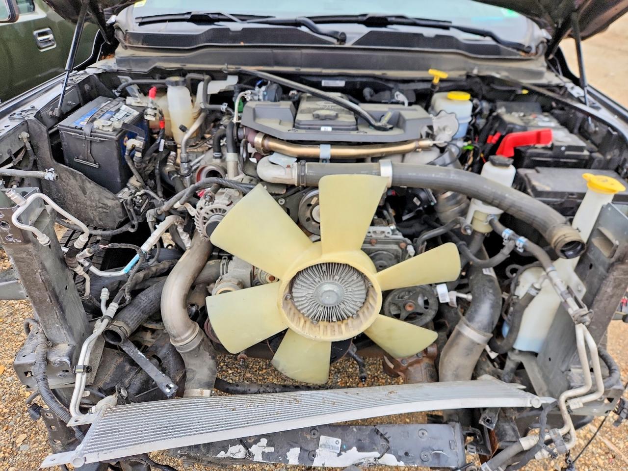 2022 RAM 3500 BIG HORN photo 23