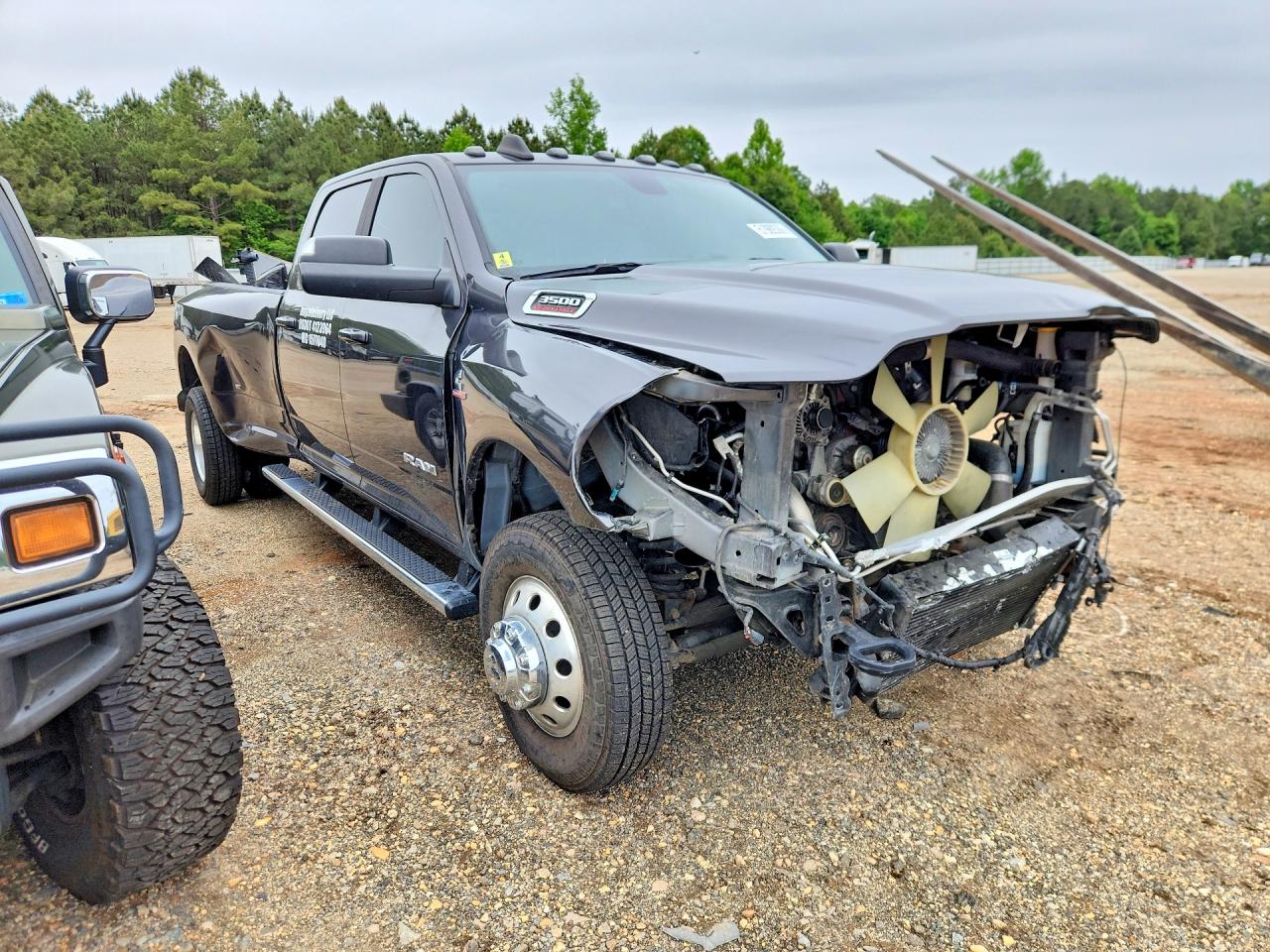 2022 RAM 3500 BIG HORN photo 7