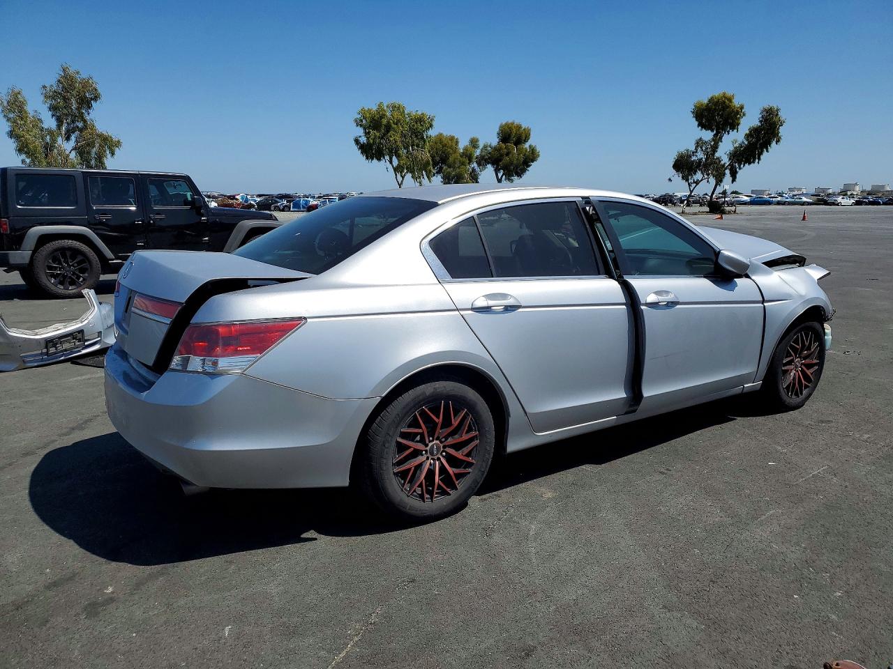 2012 HONDA ACCORD LXP photo 5