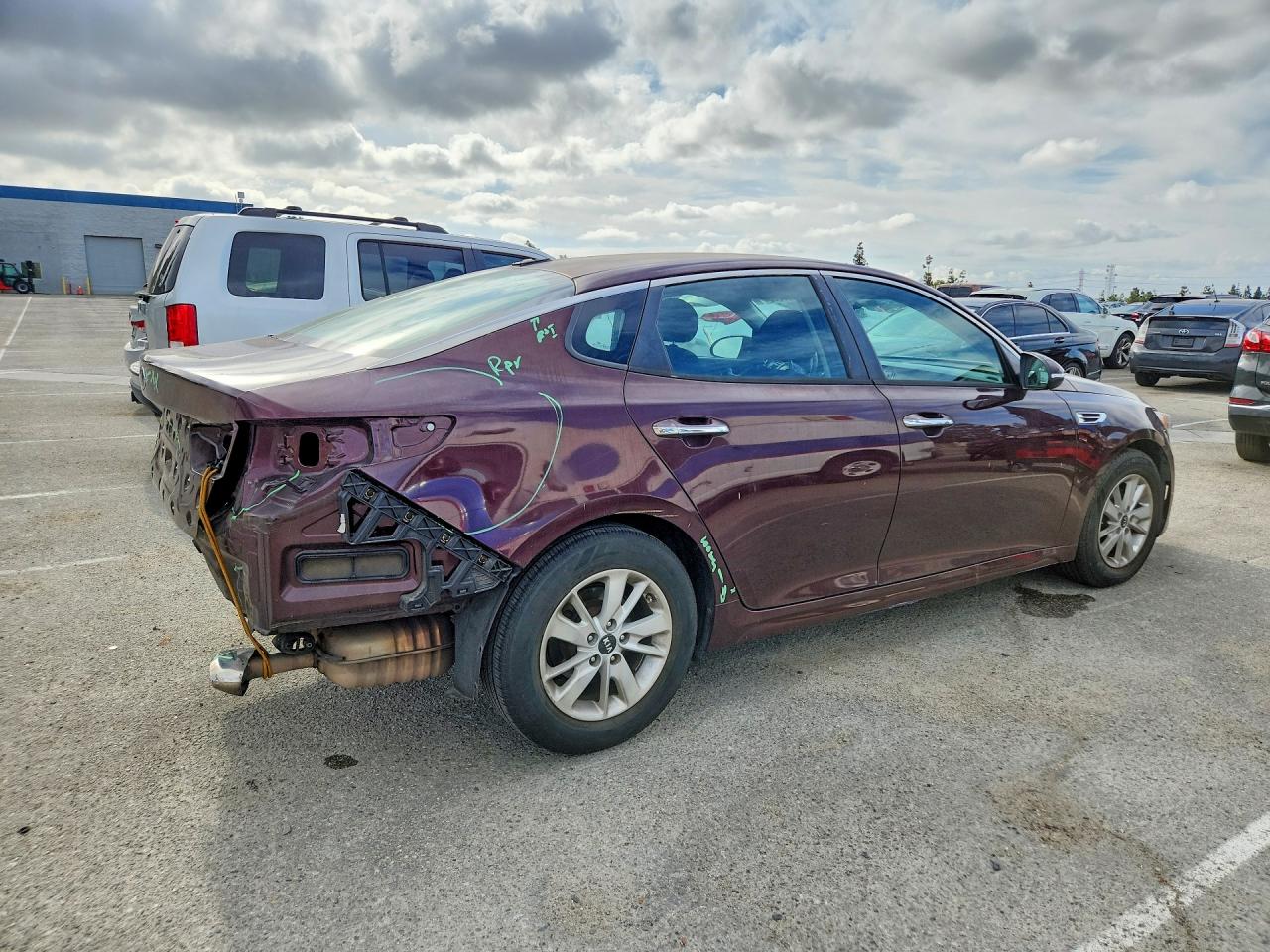 2016 KIA OPTIMA LX photo 5