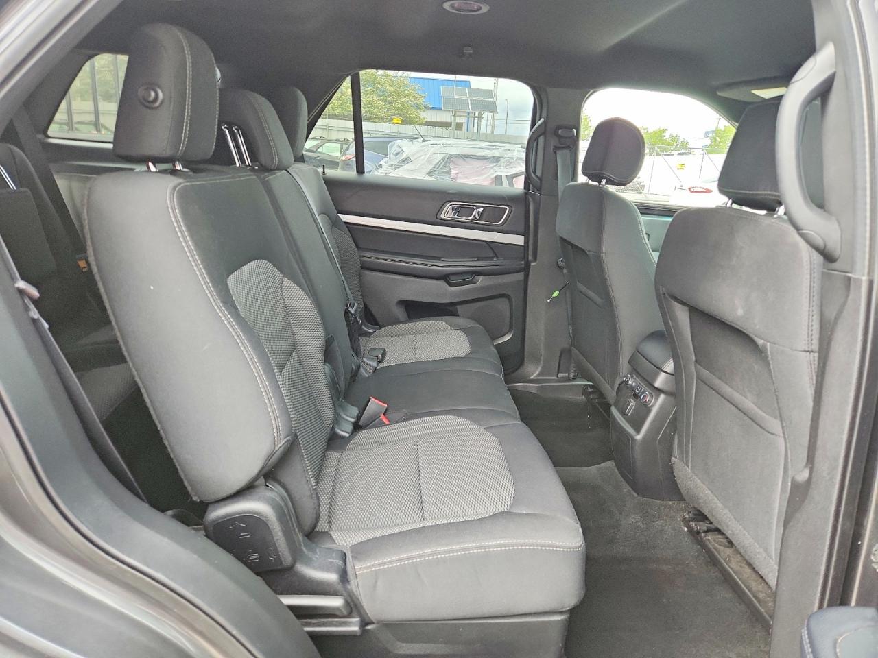 2017 FORD EXPLORER XLT photo 11