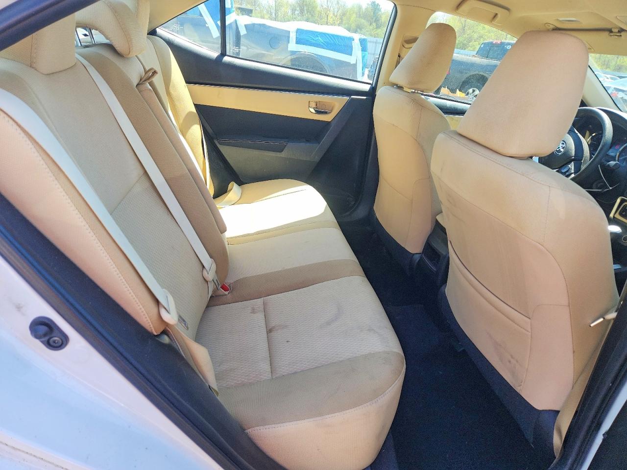2018 TOYOTA COROLLA LE photo 19