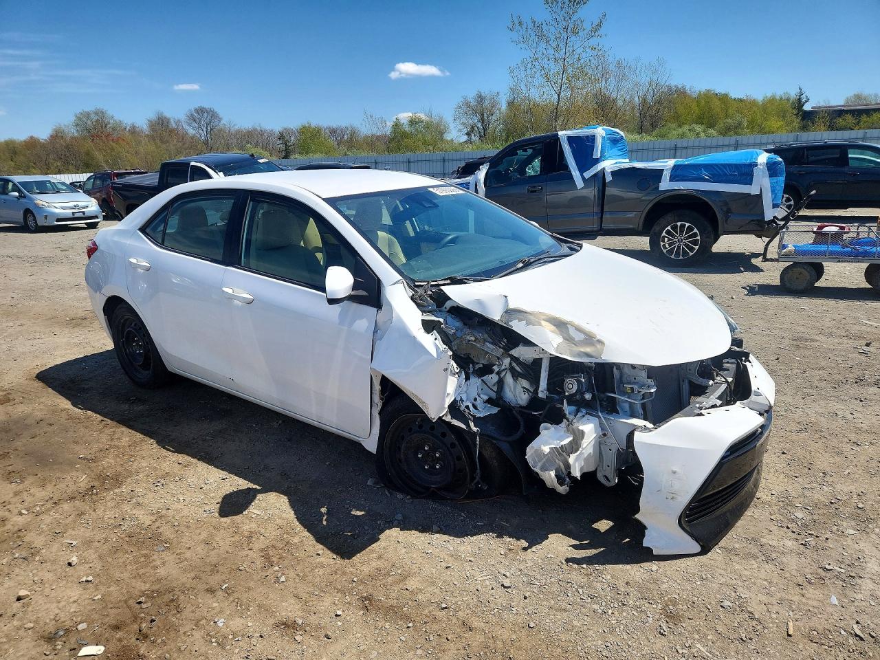 2018 TOYOTA COROLLA LE photo 7