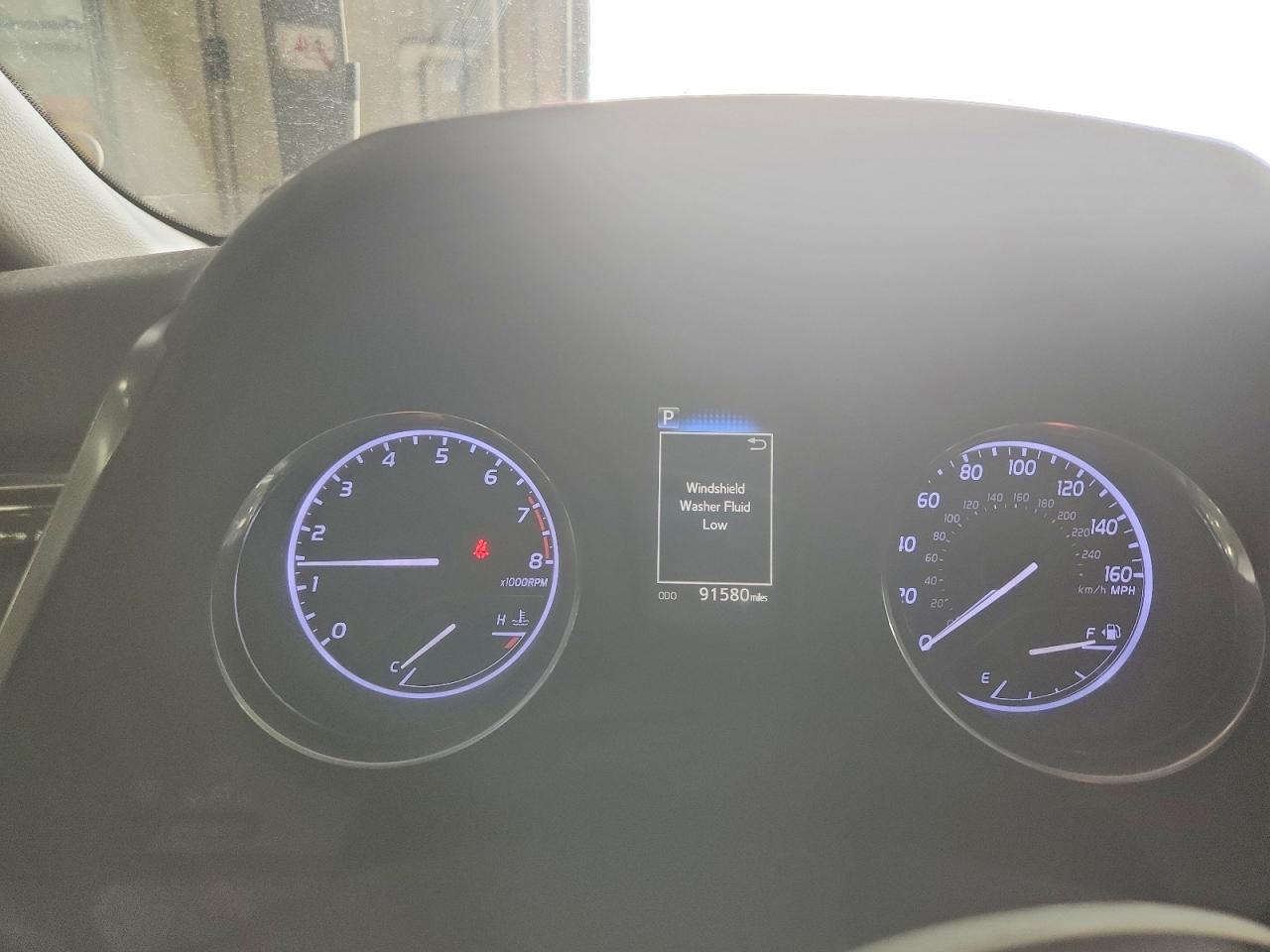 2019 TOYOTA CAMRY SE photo 9