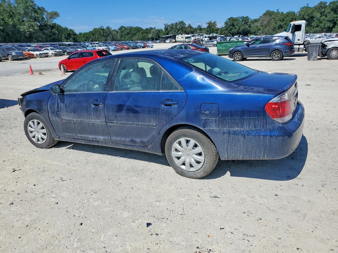 2005 TOYOTA CAMRY LE photo 4