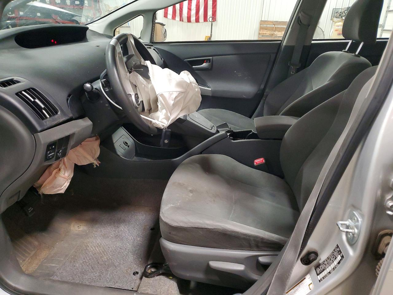 2010 TOYOTA PRIUS II photo 7