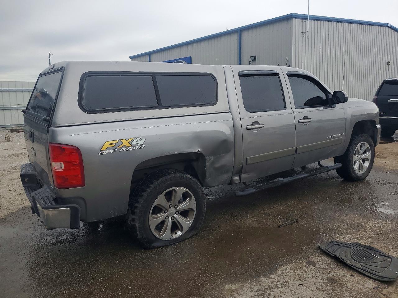 2007 CHEVROLET SILVERADO K1500 CREW CAB photo 3