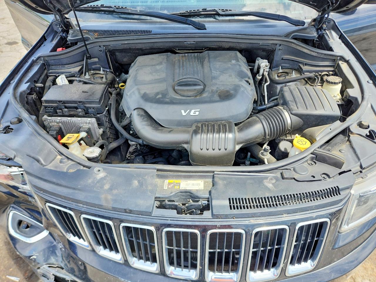 2014 JEEP GRAND CHEROKEE LAREDO photo 12