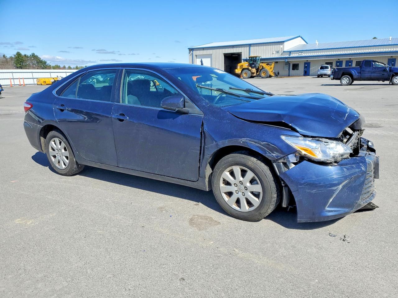 2017 TOYOTA CAMRY LE photo 10