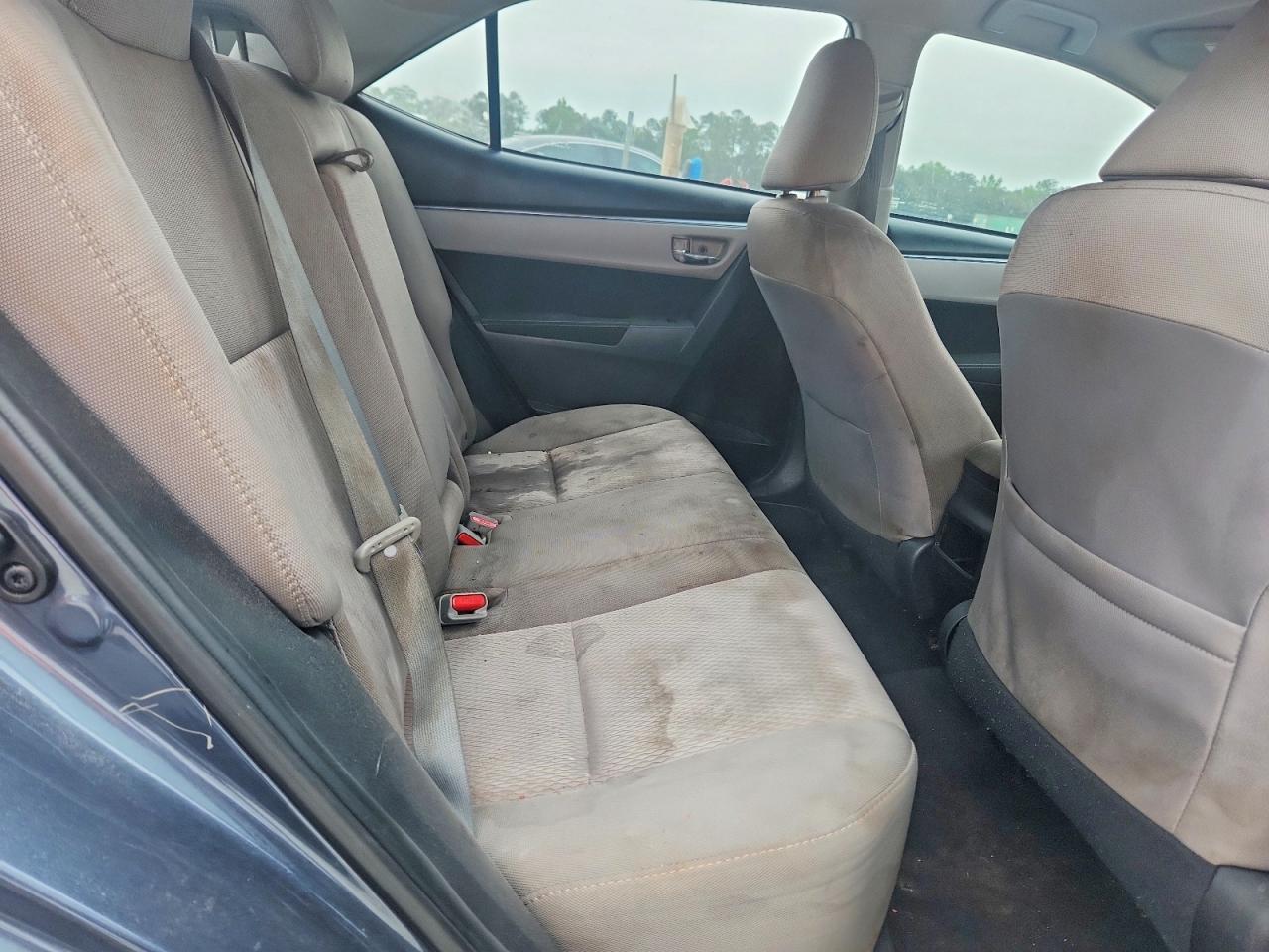 2015 TOYOTA COROLLA LE photo 19