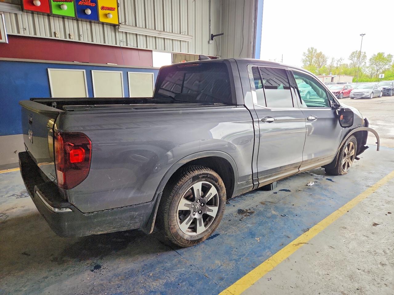 2019 HONDA RIDGELINE RTL photo 5