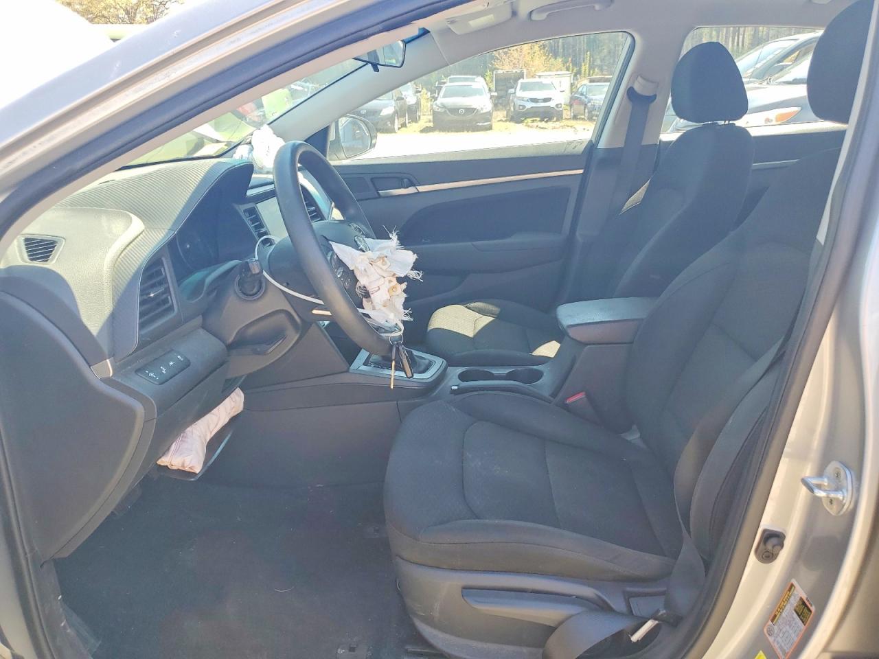 2020 HYUNDAI ELANTRA SEL photo 19
