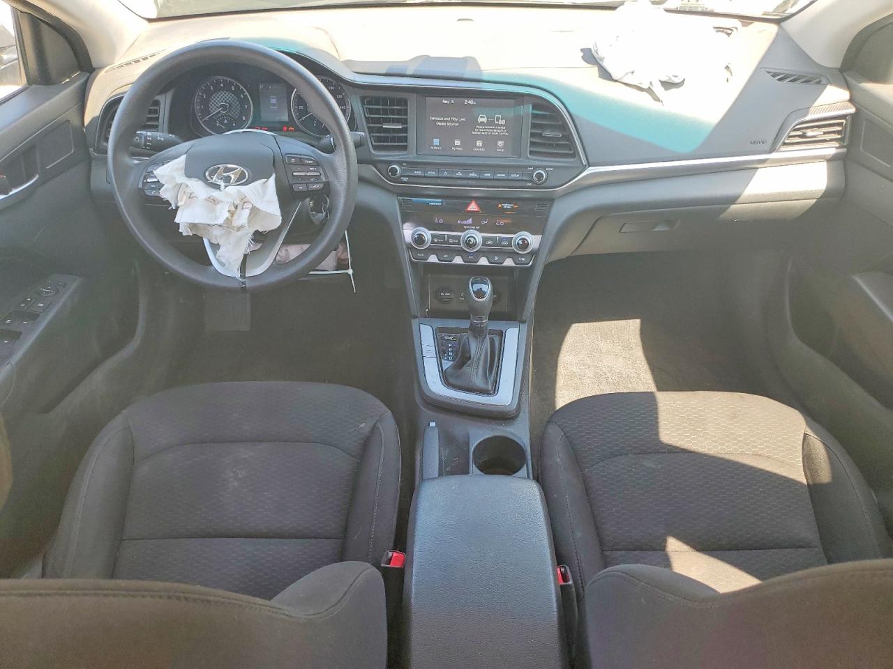 2020 HYUNDAI ELANTRA SEL photo 22