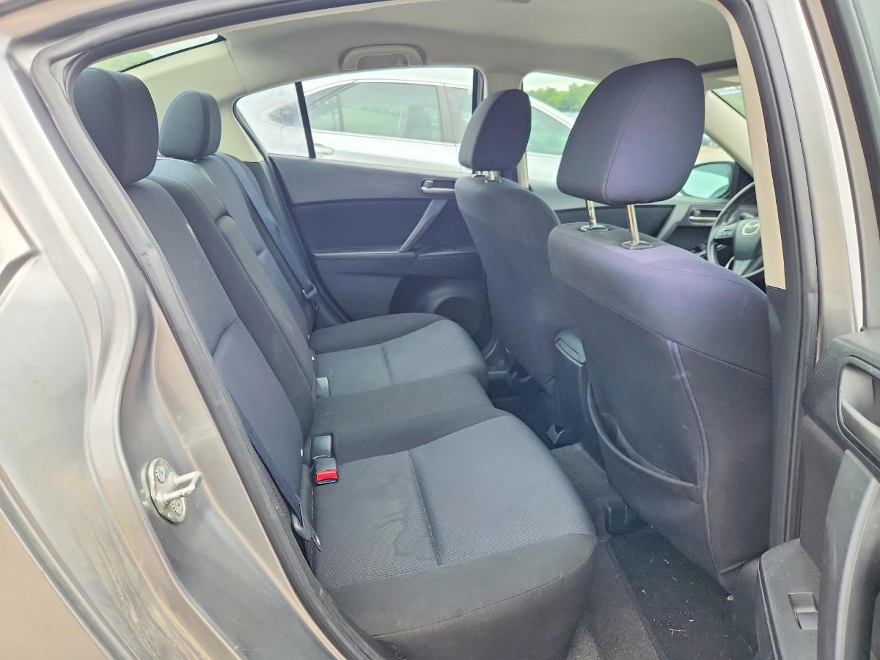 2010 MAZDA 3 I photo 19