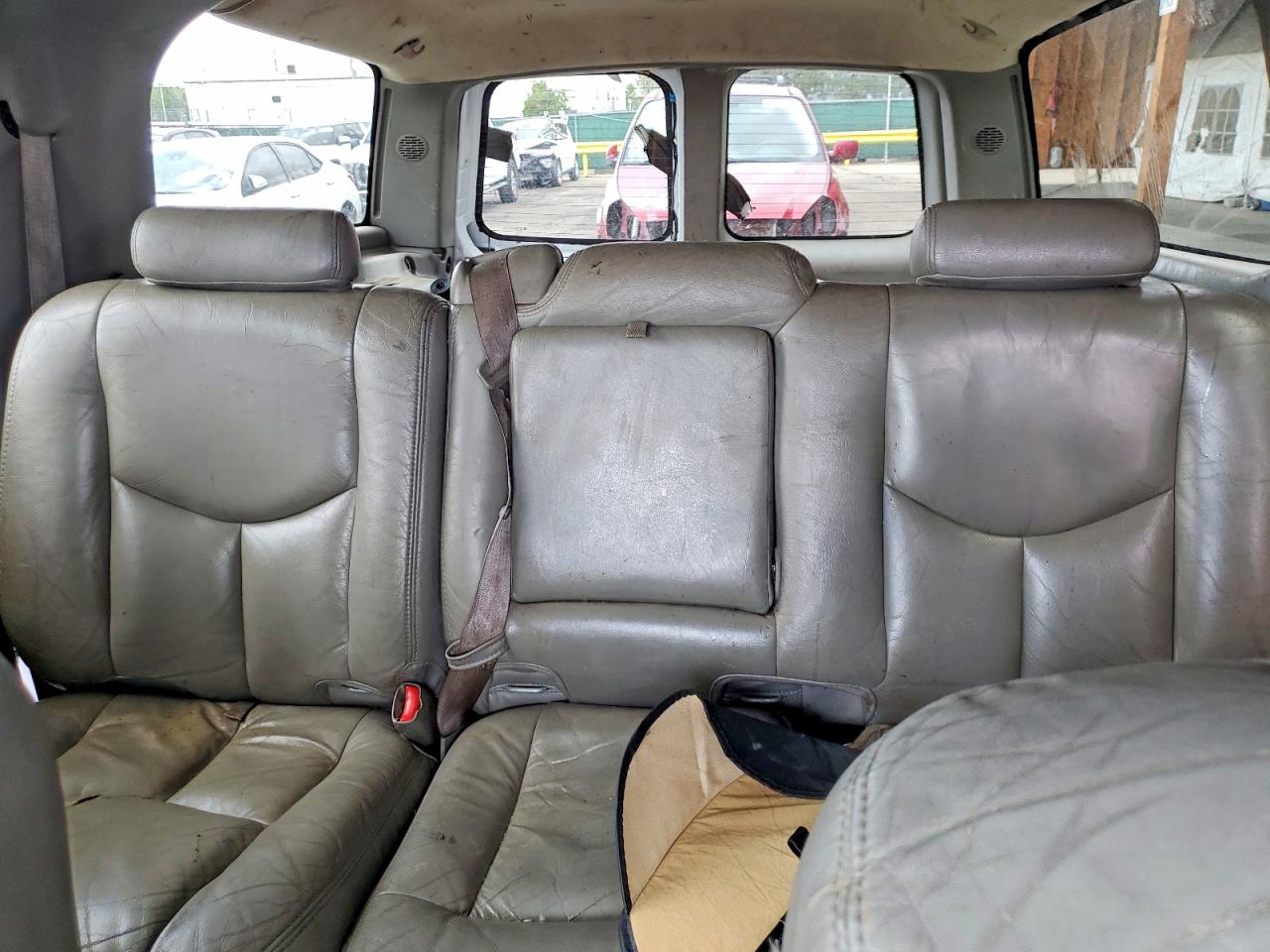 2003 CHEVROLET SUBURBAN K1500 photo 19