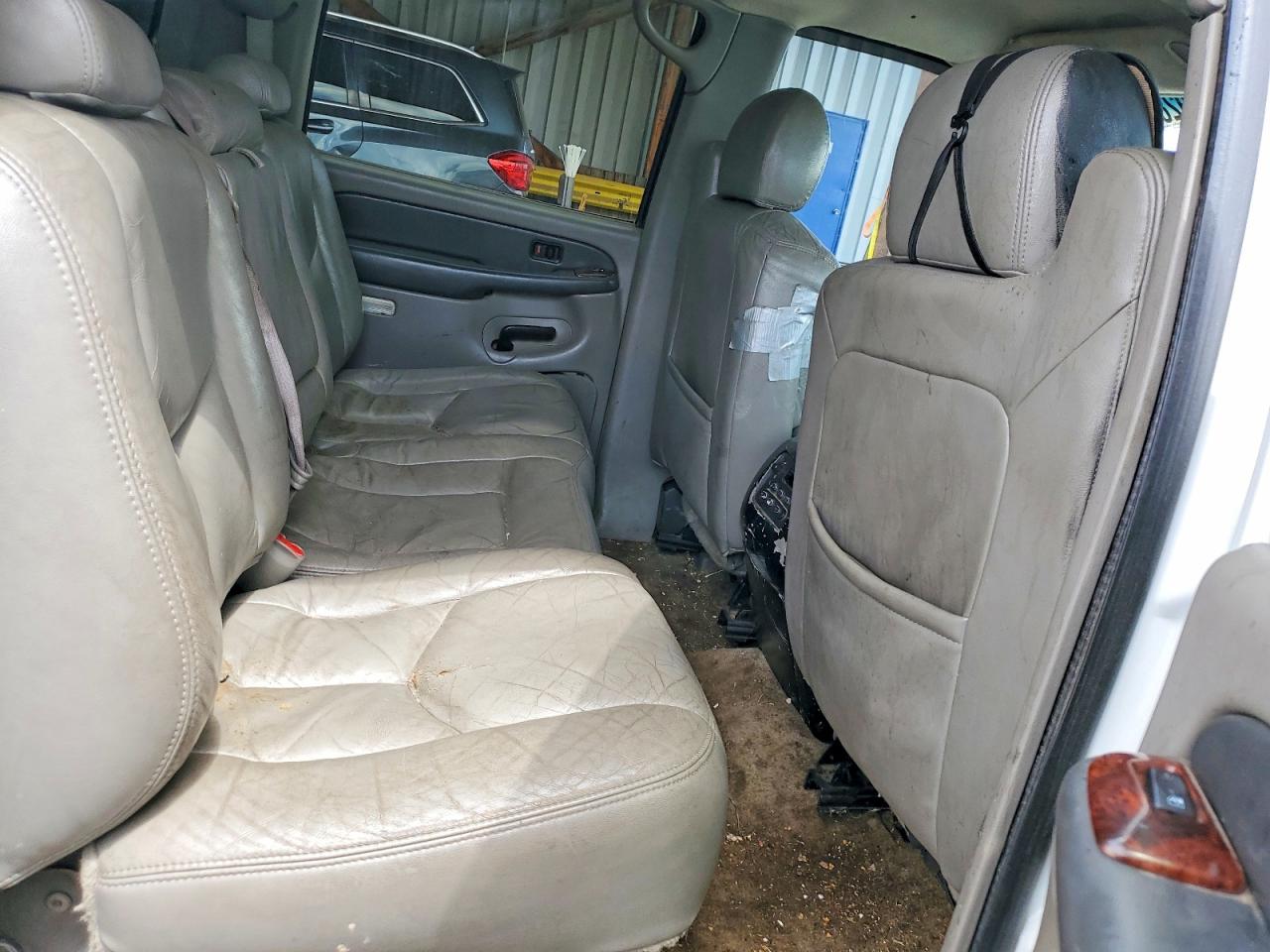 2003 CHEVROLET SUBURBAN K1500 photo 21
