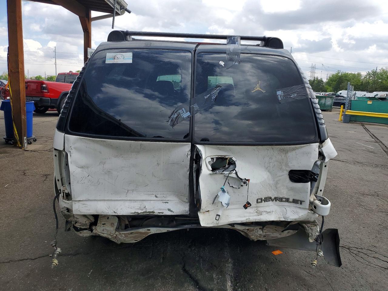 2003 CHEVROLET SUBURBAN K1500 photo 11