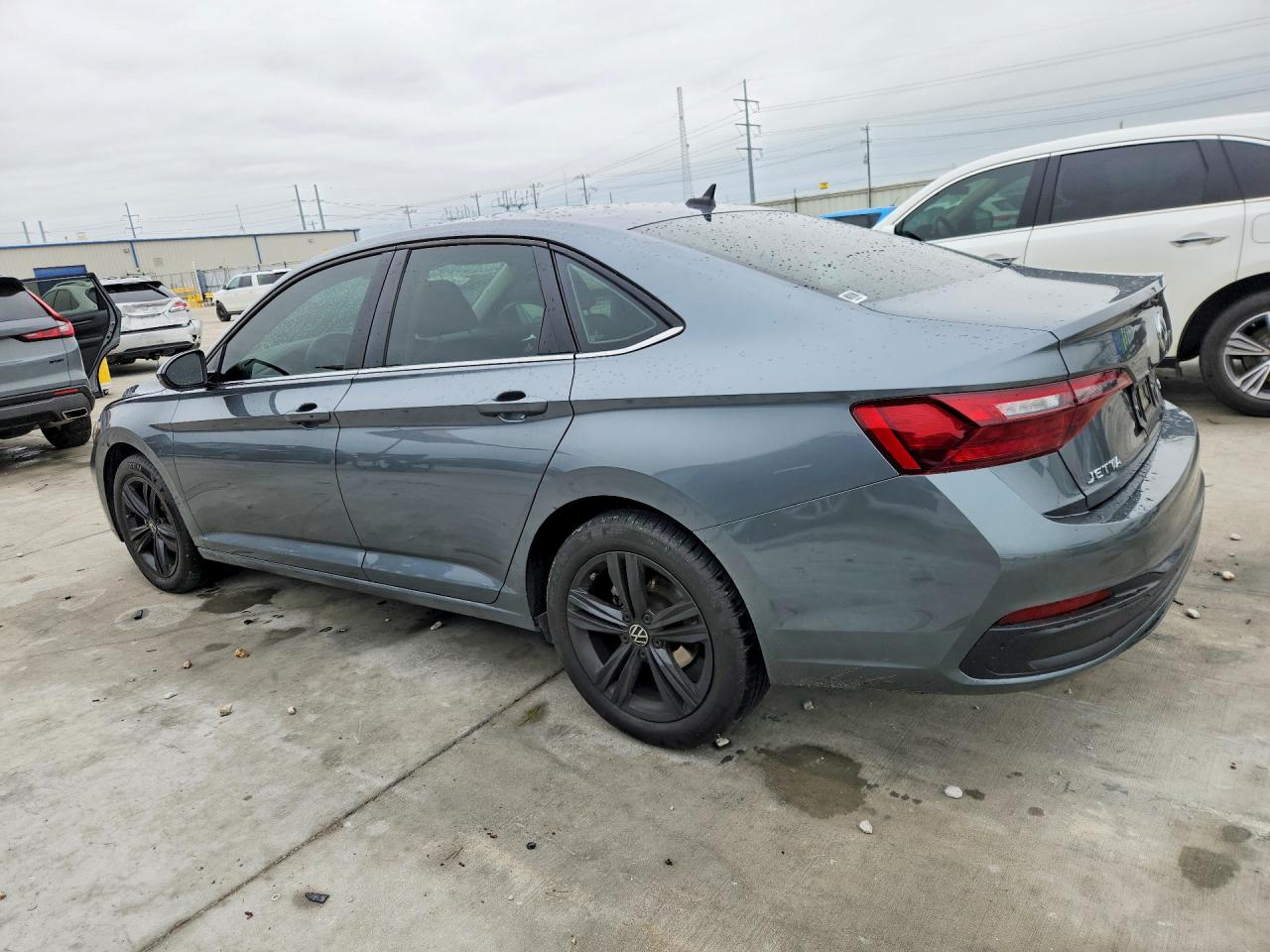 2024 VOLKSWAGEN JETTA SE photo 3