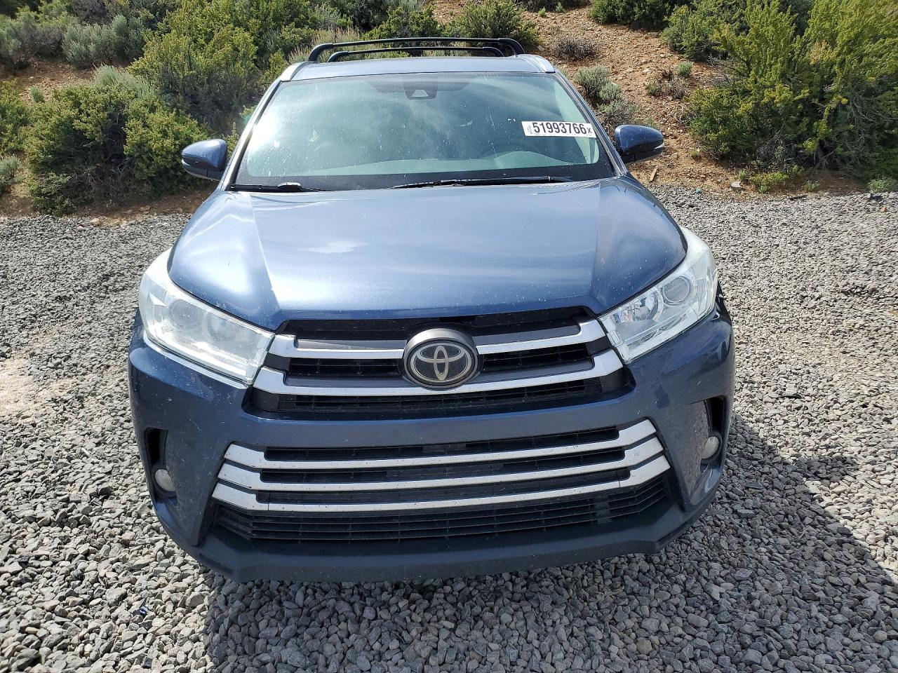2017 TOYOTA HIGHLANDER XLE photo 5