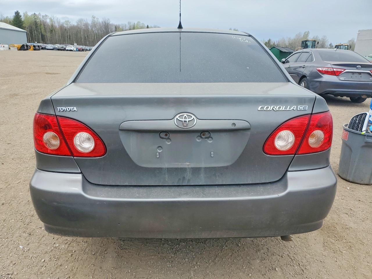 2005 TOYOTA COROLLA CE photo 11