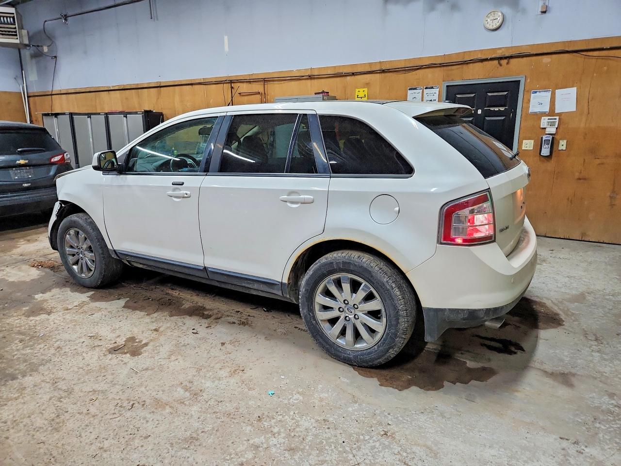 2010 FORD EDGE SEL photo 4