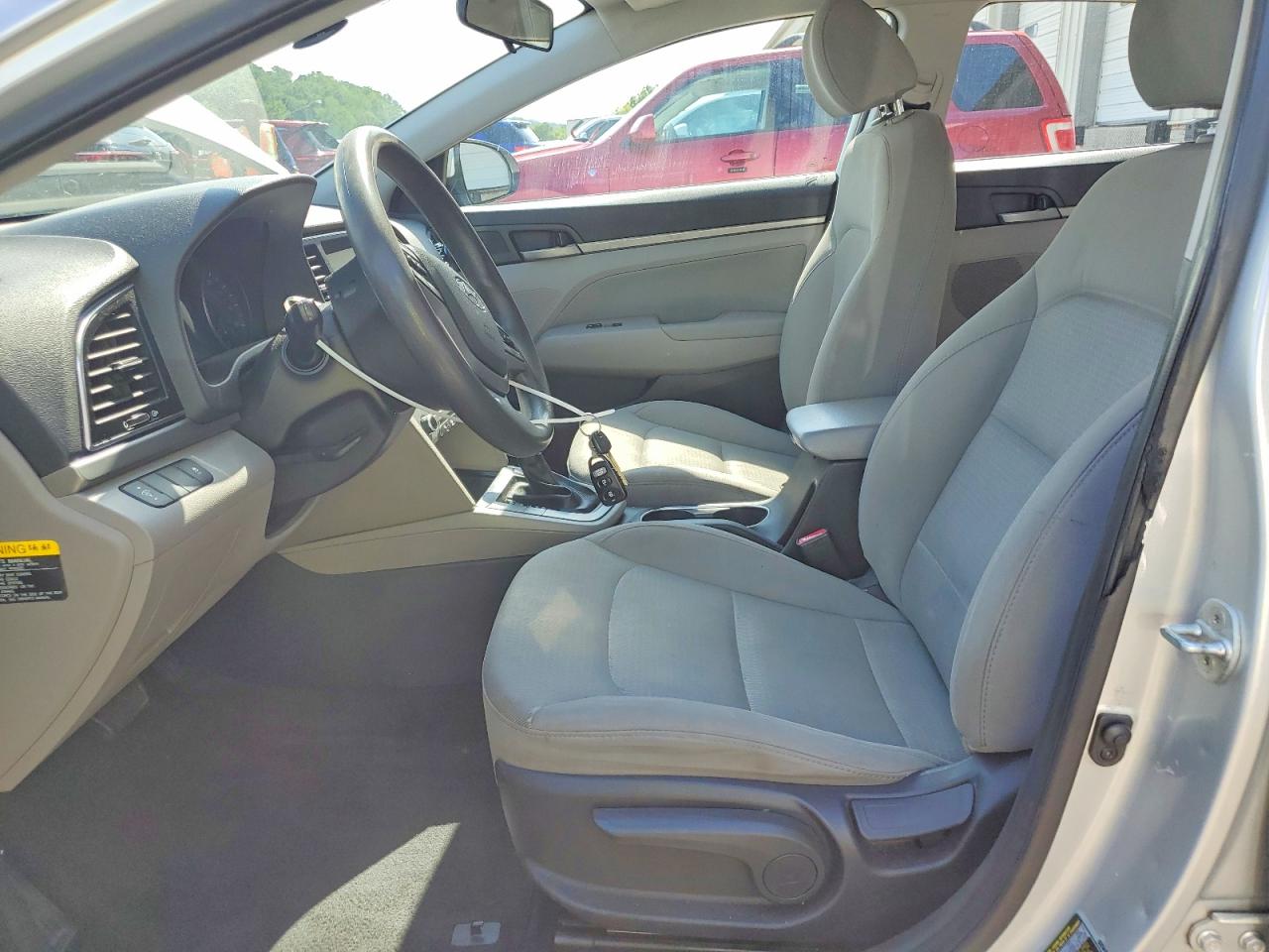 2017 HYUNDAI ELANTRA SE photo 7