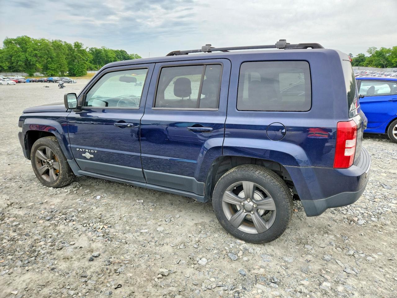 2014 JEEP PATRIOT LATITUDE photo 4