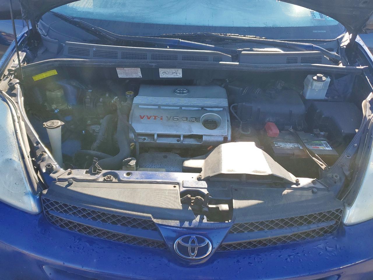 2004 TOYOTA SIENNA LE 8 PASSENGER photo 23