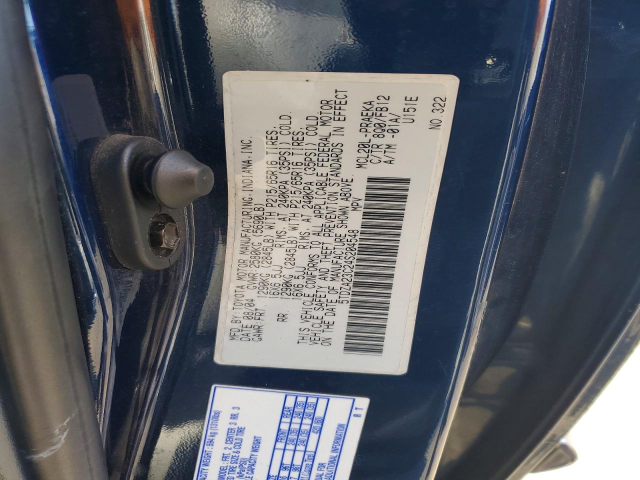 2004 TOYOTA SIENNA LE 8 PASSENGER photo 25