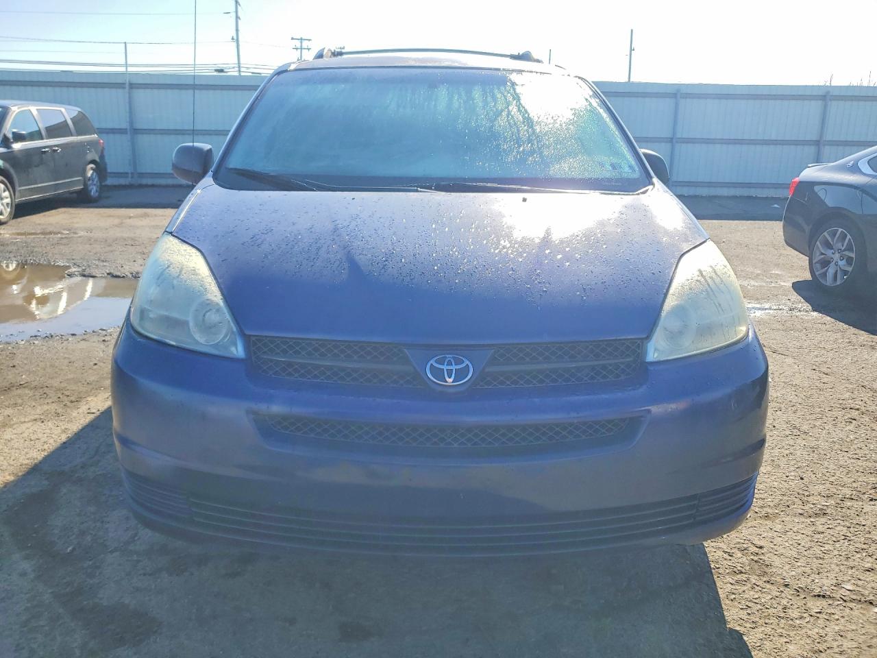 2004 TOYOTA SIENNA LE 8 PASSENGER photo 9