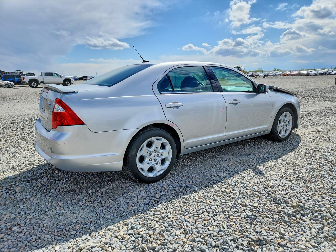 2011 FORD FUSION SE photo 7