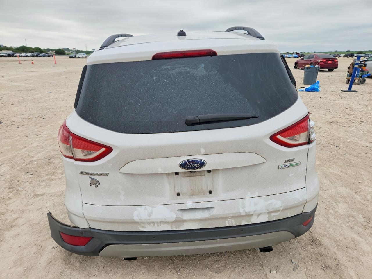 2015 FORD ESCAPE SE photo 11